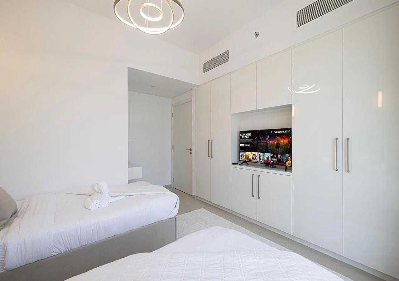 Luxurious Burj Khalifa View 5 Star 4Bd Apartment In Downtown With Dubai Mall Access - Brand New Apartment 0*,  United Arab Emirates